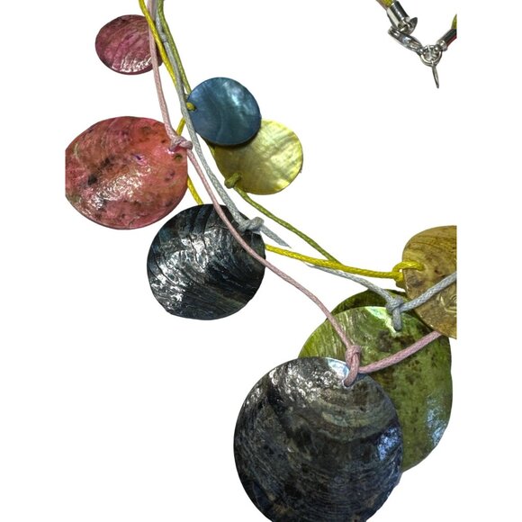 Vintage Avon Necklace Earring set 16 inch Pastel Shell 4 Strand Layered - Picture 2 of 5